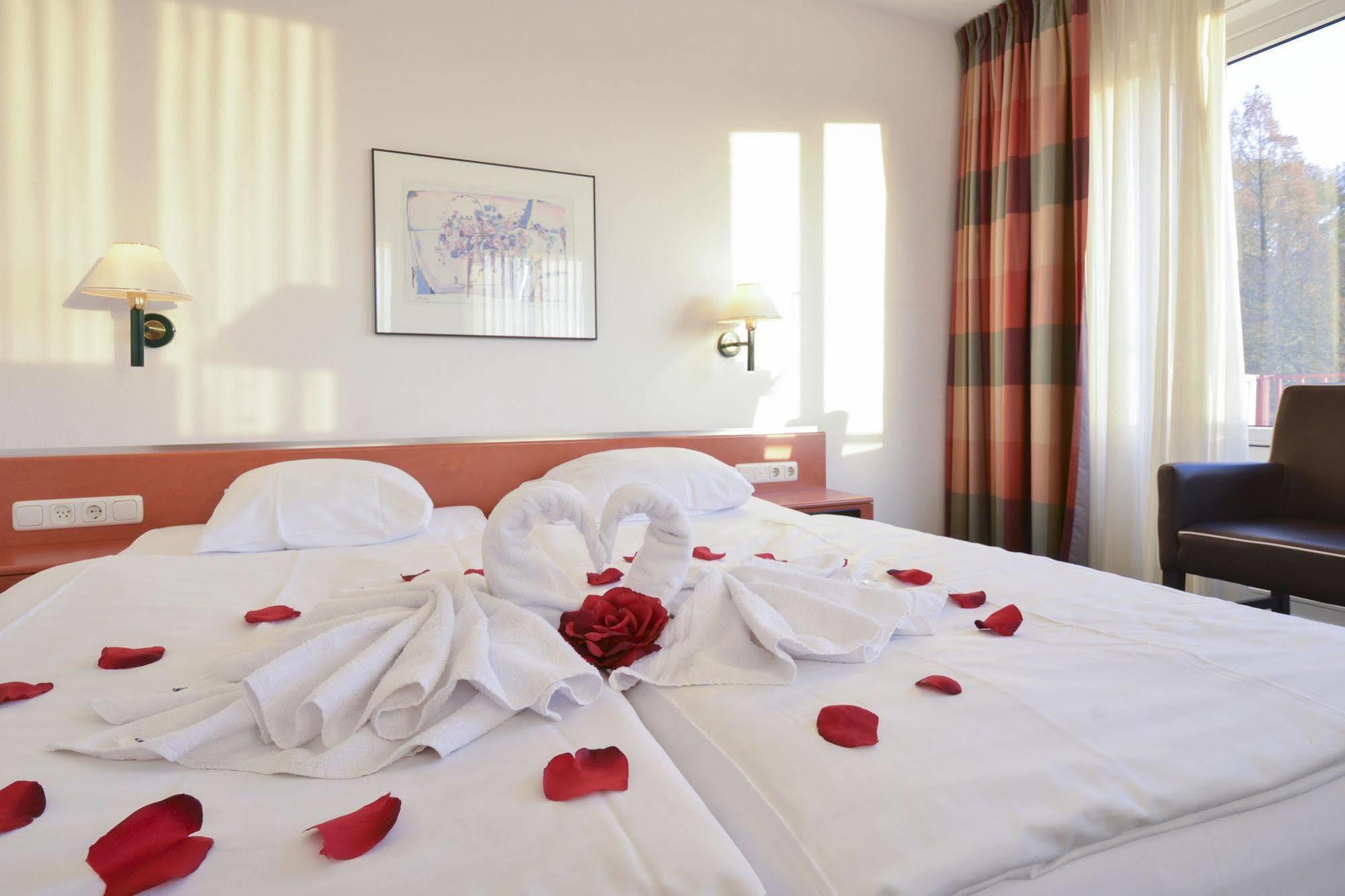 Fletcher Landhotel Bosrijk Roermond Eksteriør billede
