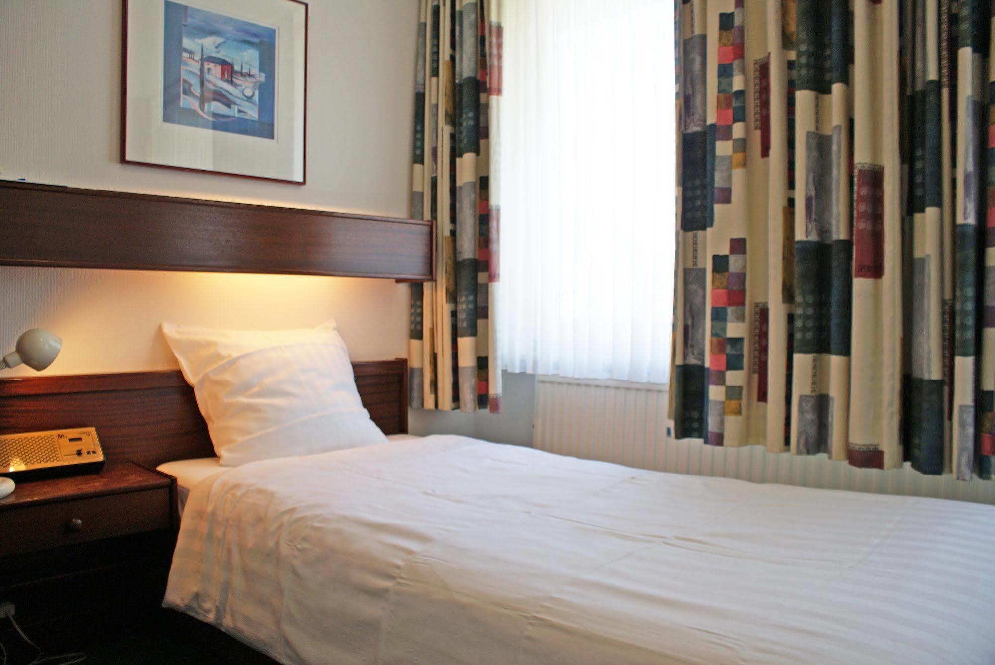 Fletcher Landhotel Bosrijk Roermond Eksteriør billede